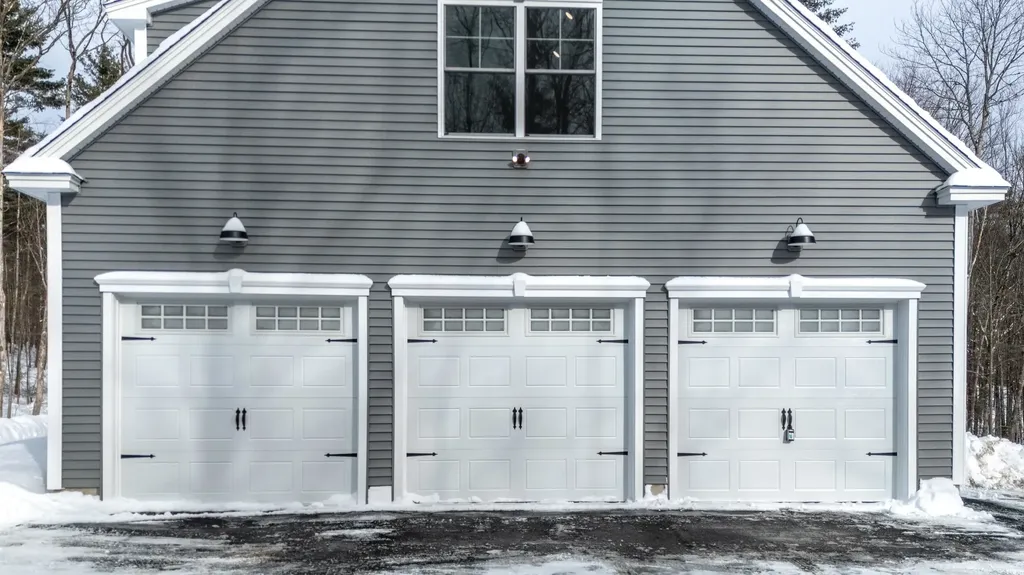 821 Cross Country Road Pembroke NH 03275