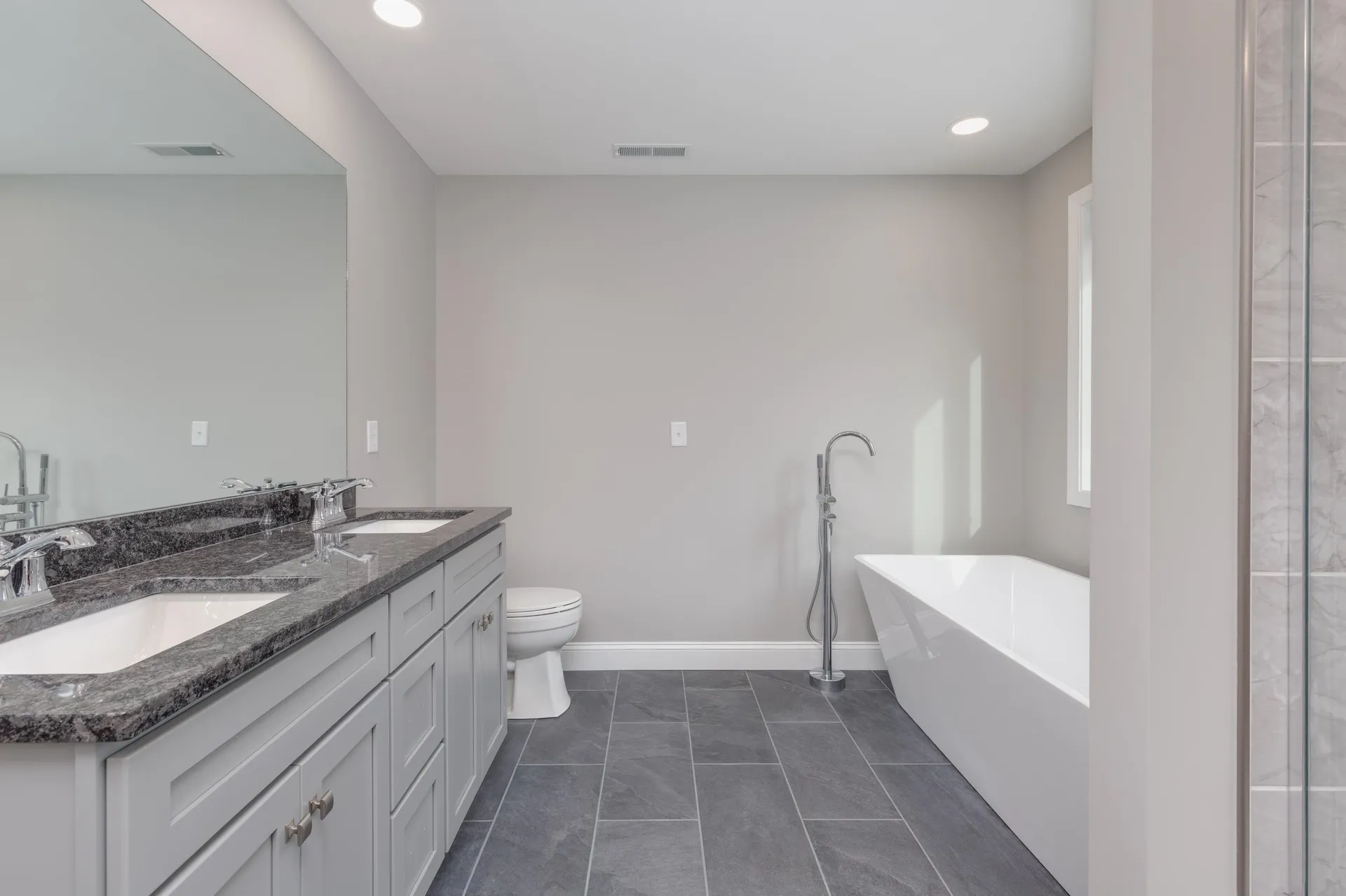 821 Cross Country Road Pembroke NH 03275