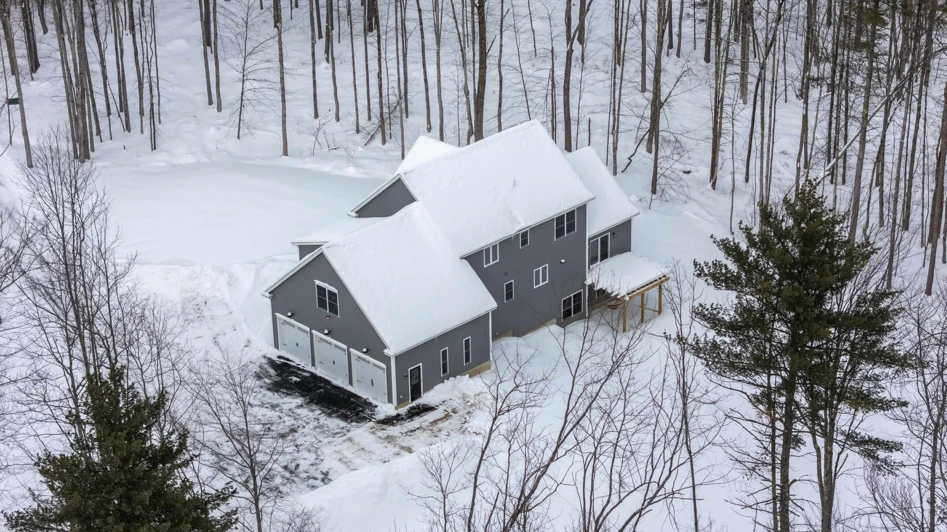 821 Cross Country Road Pembroke NH 03275