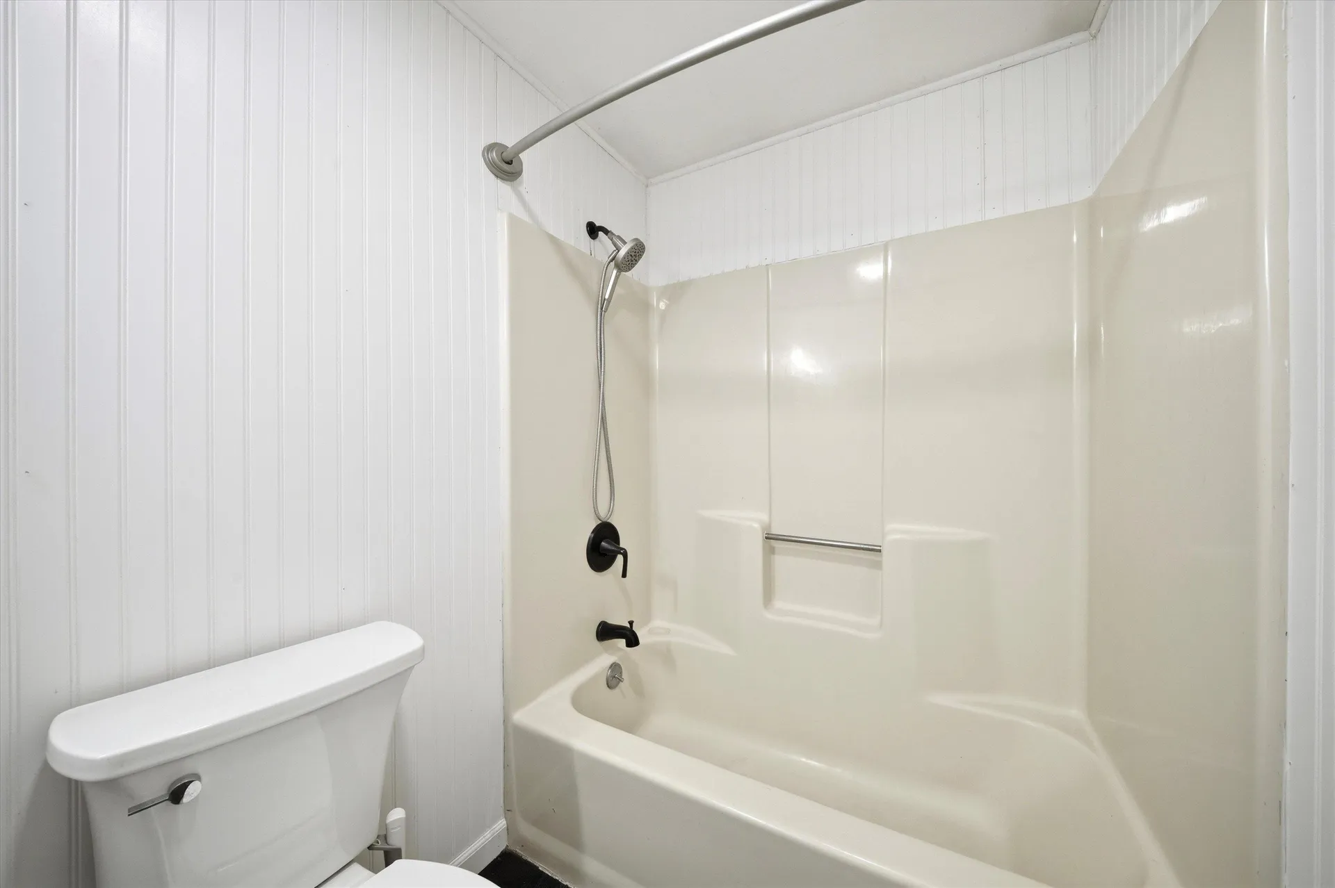 24 Etta Lane Weare NH 03281