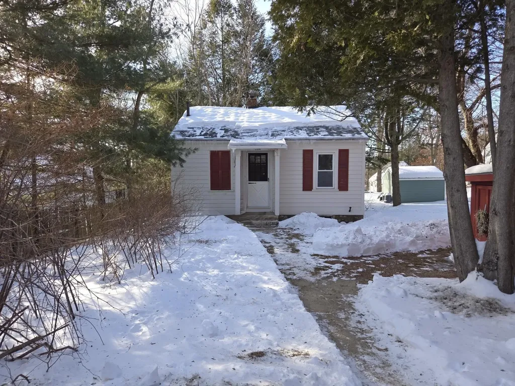 395A Webster Street Manchester NH 03104