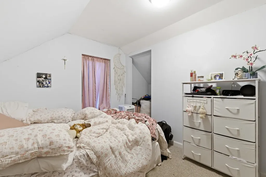 158 Court Street Laconia NH 03246