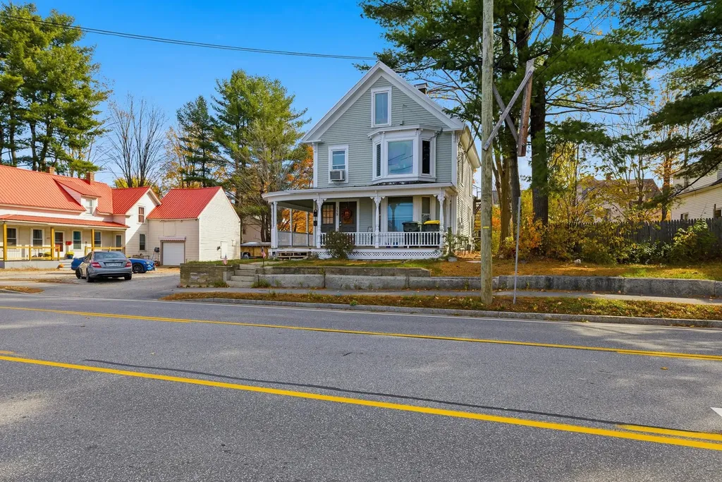 158 Court Street Laconia NH 03246