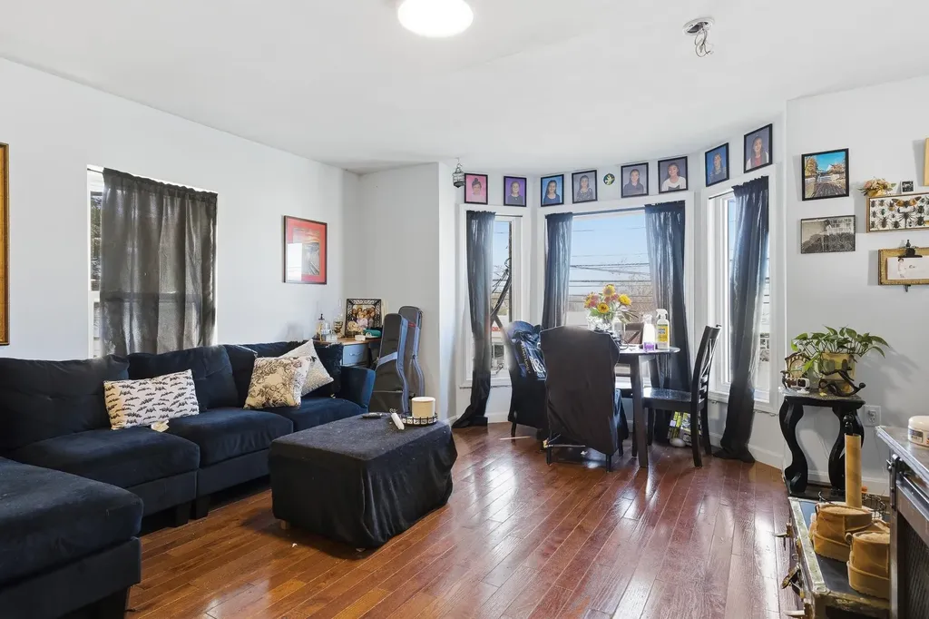 158 Court Street Laconia NH 03246