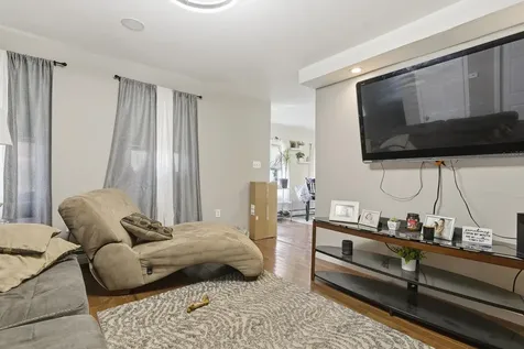 158 Court Street Laconia NH 03246