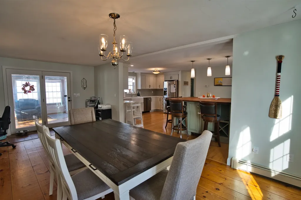 78 Lynwood Lane Manchester NH 03109