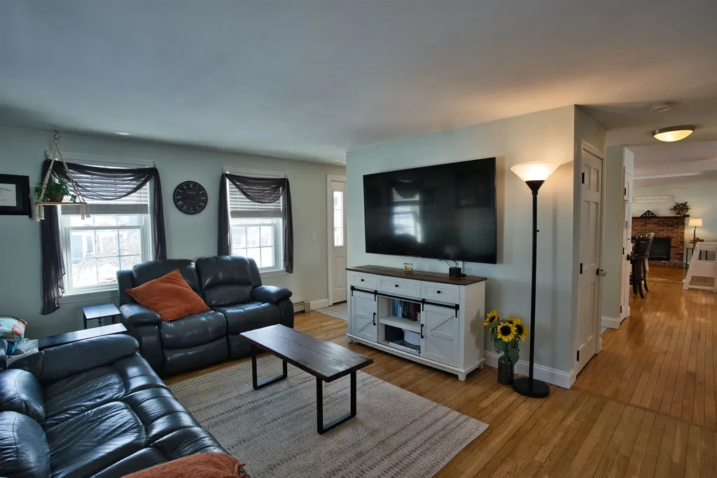 78 Lynwood Lane Manchester NH 03109