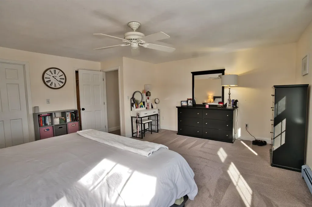 78 Lynwood Lane Manchester NH 03109