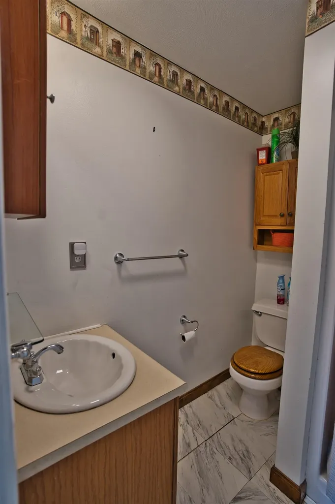 78 Lynwood Lane Manchester NH 03109