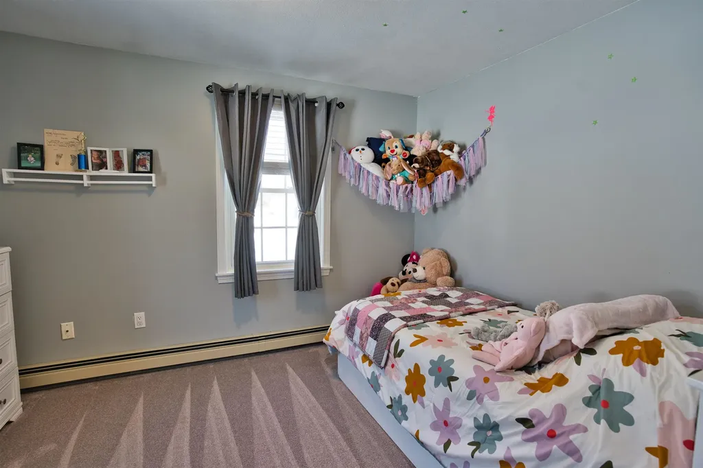 78 Lynwood Lane Manchester NH 03109