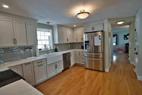 78 Lynwood Lane Manchester NH 03109