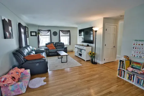 78 Lynwood Lane Manchester NH 03109