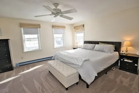 78 Lynwood Lane Manchester NH 03109