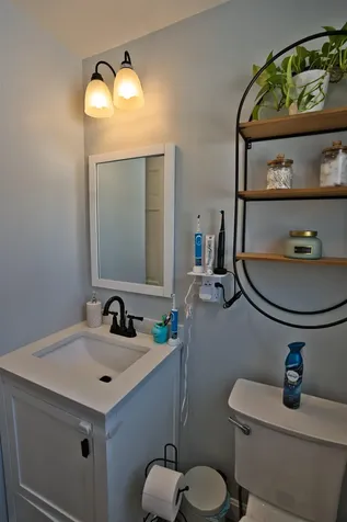 78 Lynwood Lane Manchester NH 03109