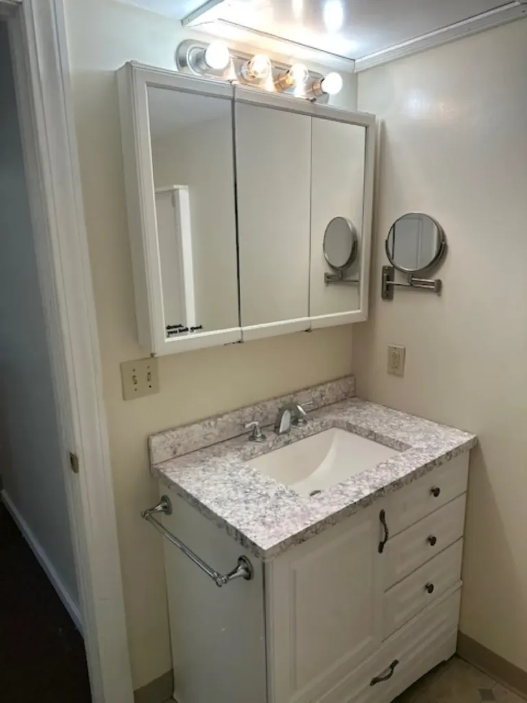 31 Central Square Troy NH 03465