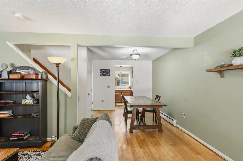 29 Perry Lane Swanzey NH 03446