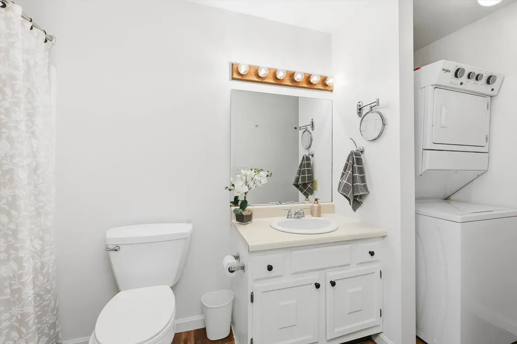 29 Perry Lane Swanzey NH 03446