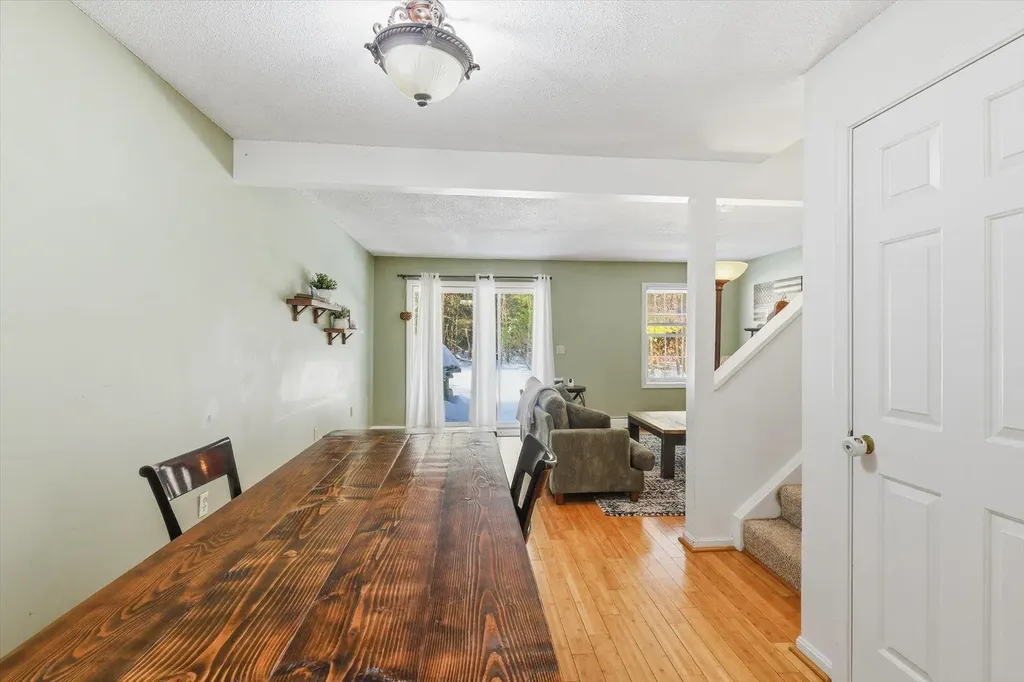 29 Perry Lane Swanzey NH 03446