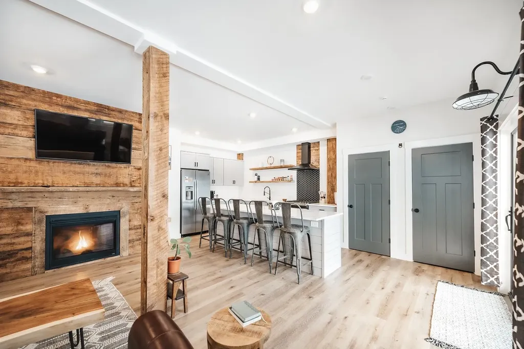 1002 Route 3 Holderness NH 03245