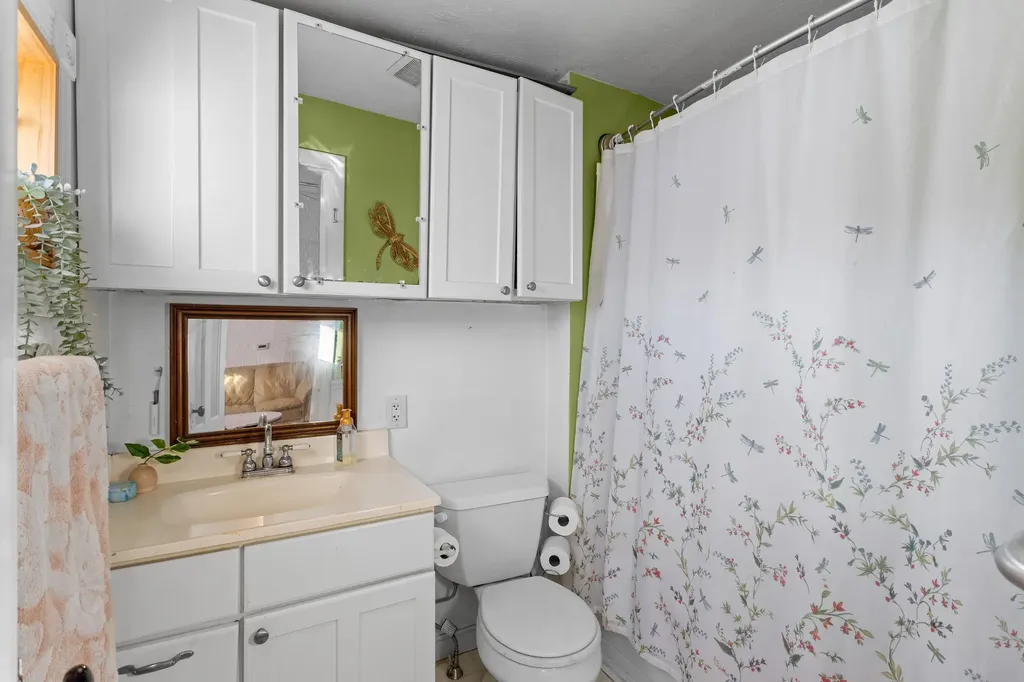 148 Cypress Street Manchester NH 03103