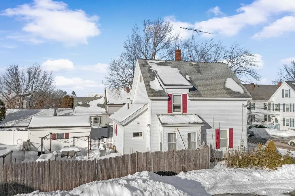 148 Cypress Street Manchester NH 03103