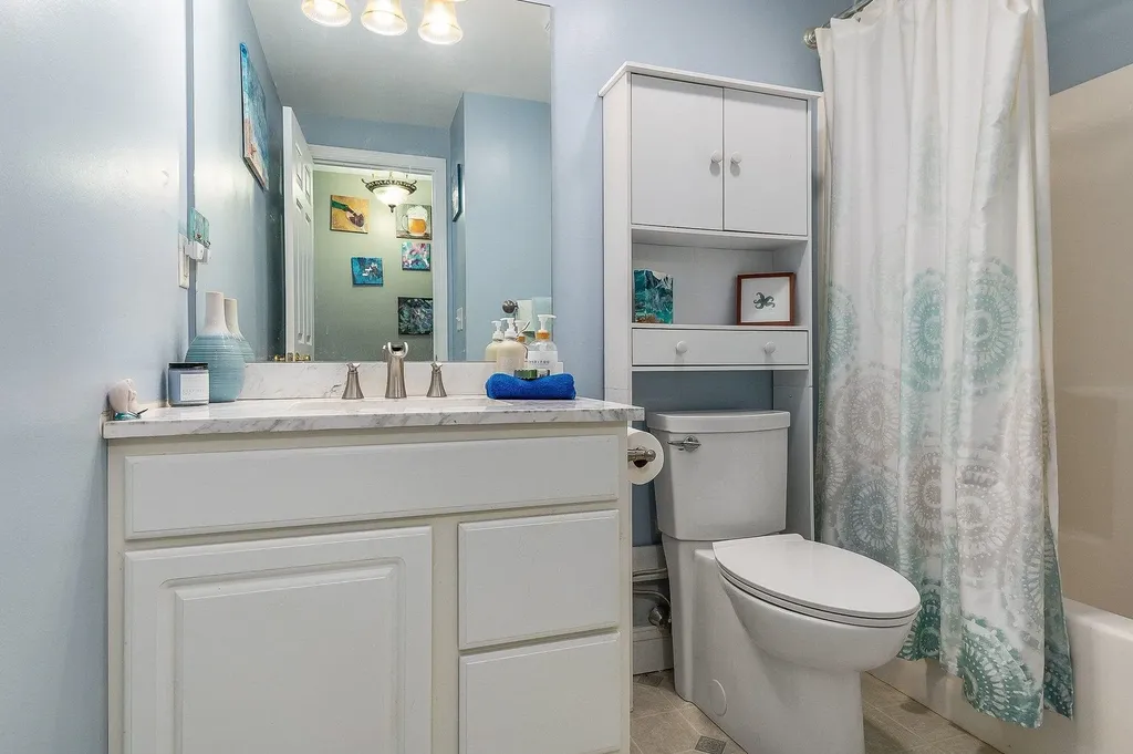 45 Kinsale Drive Rochester NH 03868