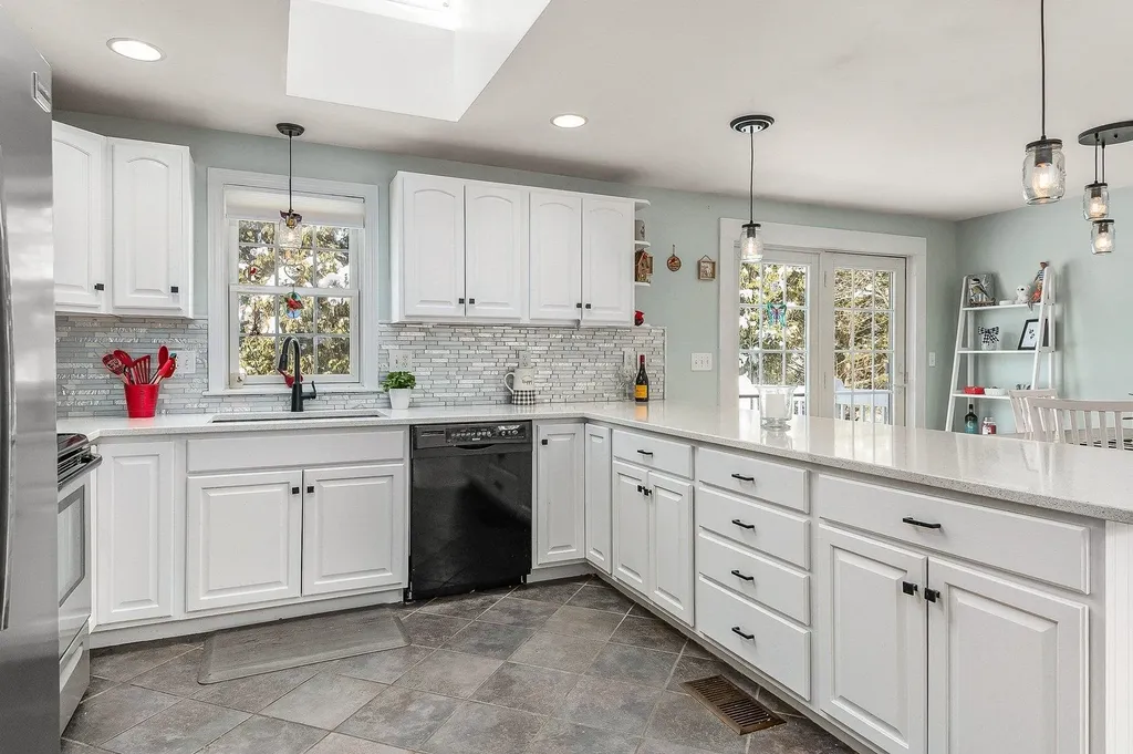 45 Kinsale Drive Rochester NH 03868