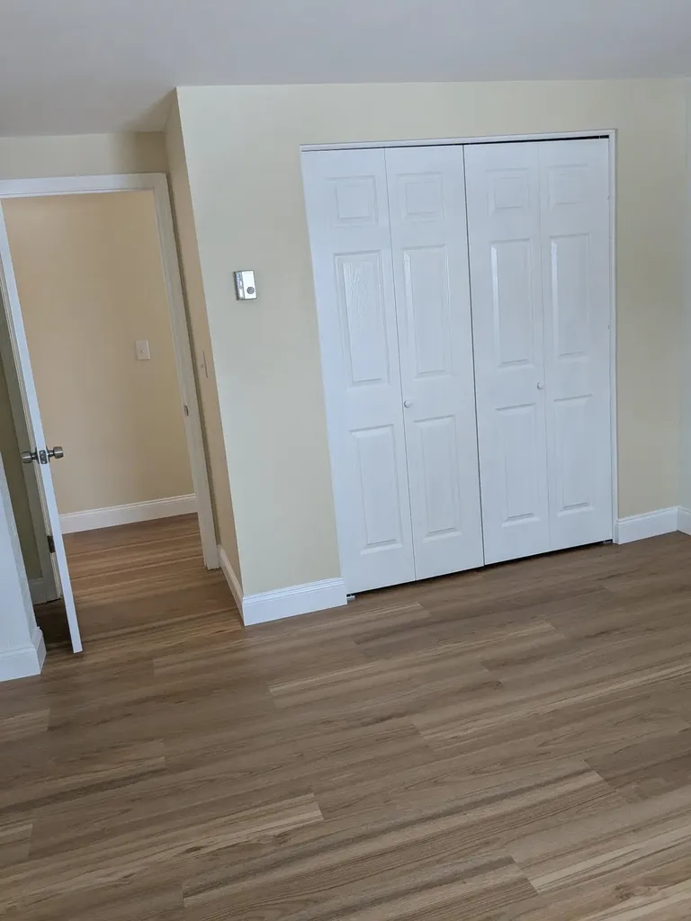 82 High Street Stratham NH 03885