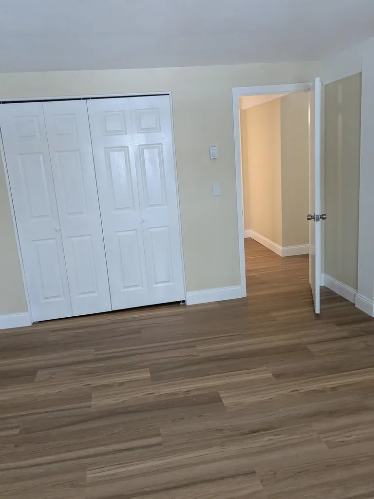 82 High Street Stratham NH 03885