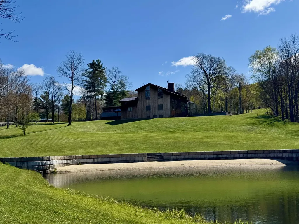 104 Upper Stonehouse Mountain Road Orford NH 03777