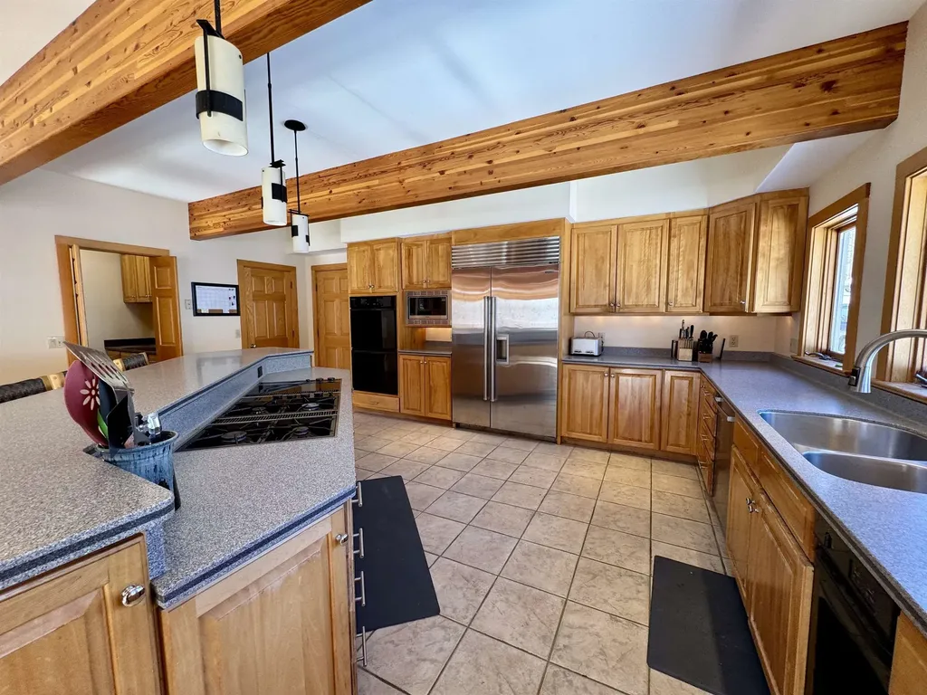 104 Upper Stonehouse Mountain Road Orford NH 03777