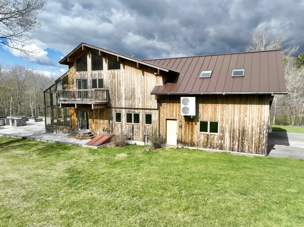 104 Upper Stonehouse Mountain Road Orford NH 03777