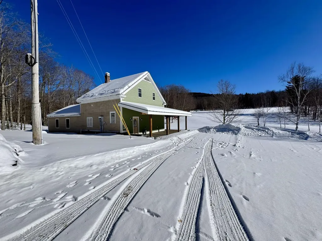 104 Upper Stonehouse Mountain Road Orford NH 03777