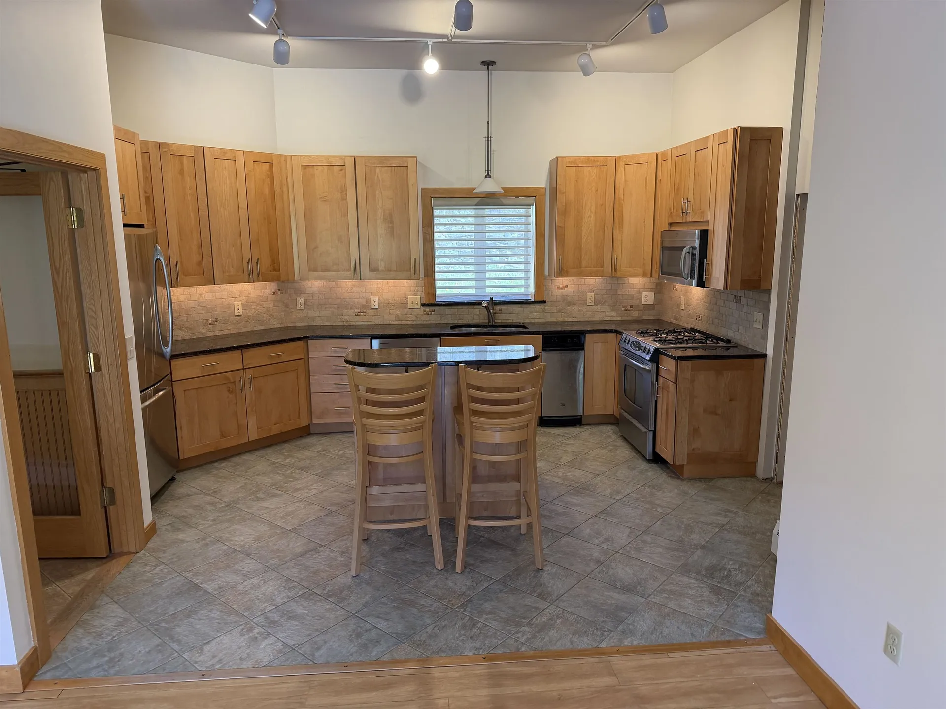 104 Upper Stonehouse Mountain Road Orford NH 03777