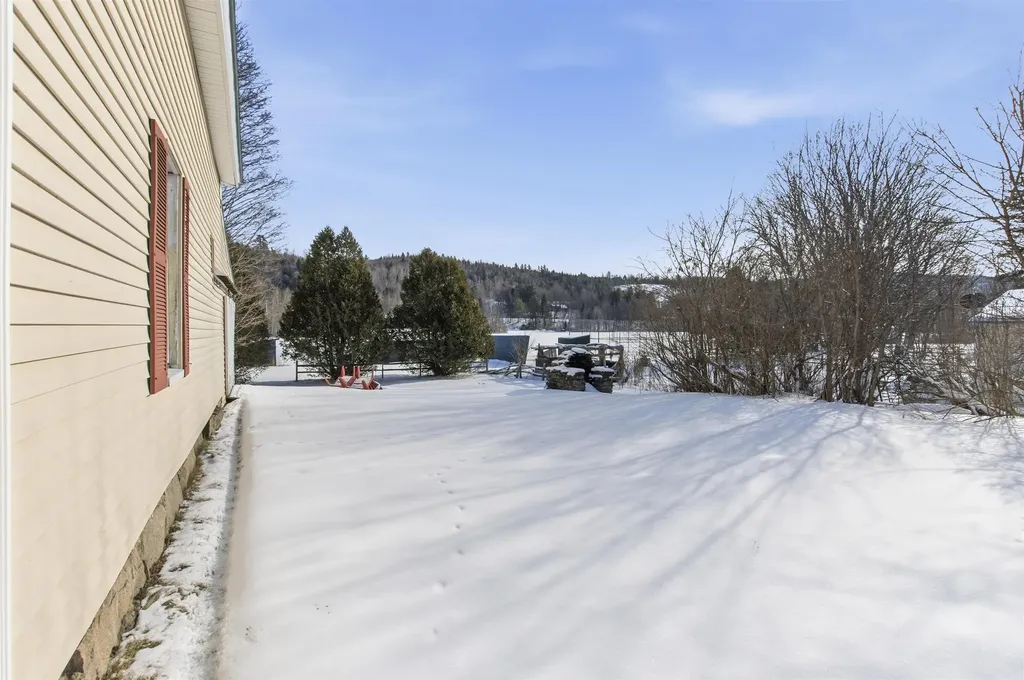 59 Colby Street Colebrook NH 03576