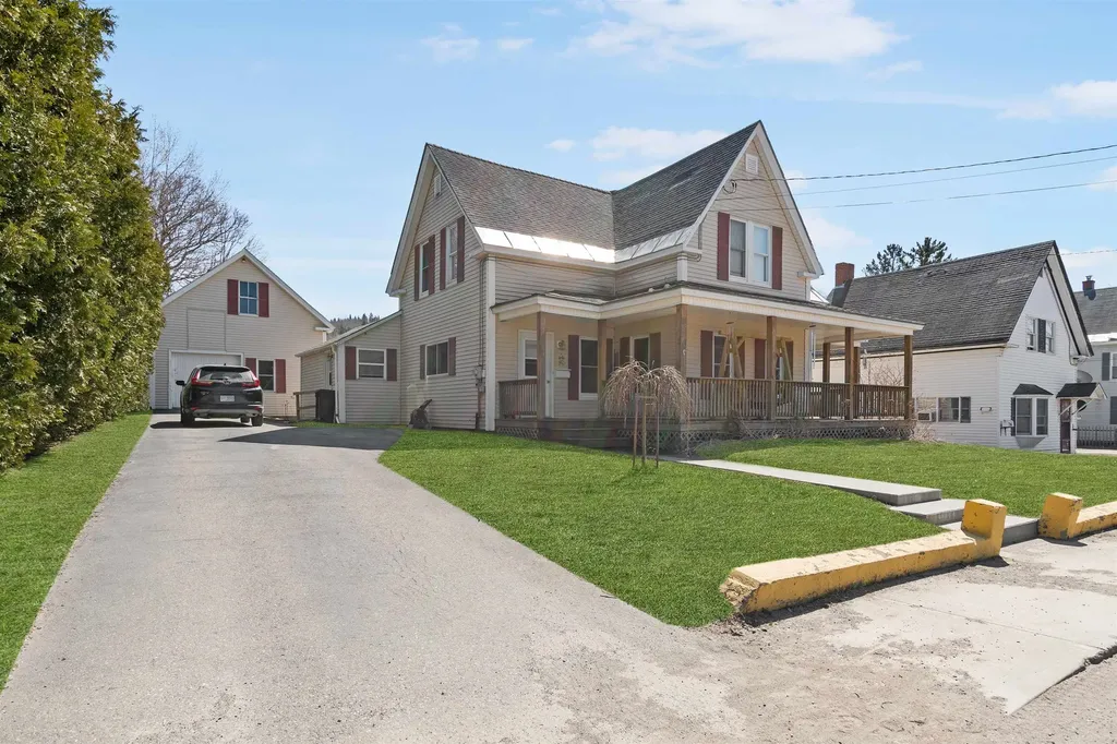 59 Colby Street Colebrook NH 03576