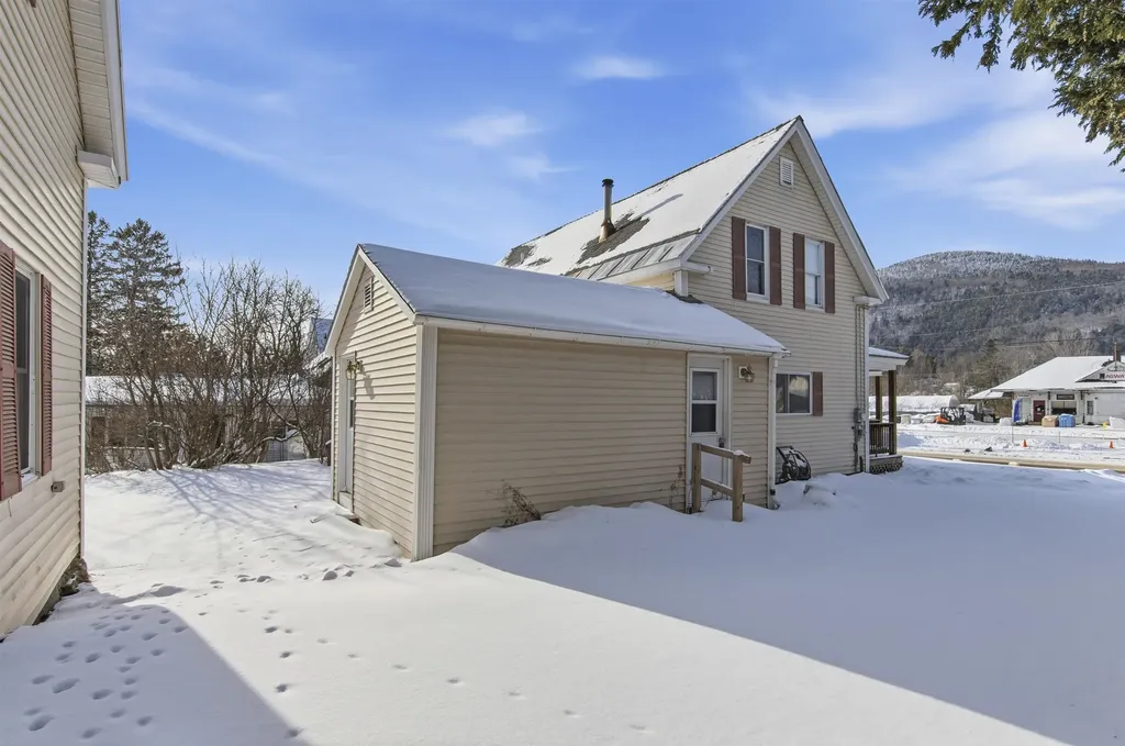 59 Colby Street Colebrook NH 03576