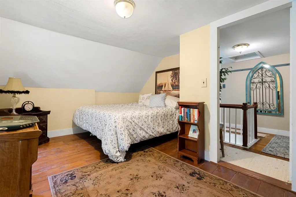 415 Flanders Memorial Road Weare NH 03281