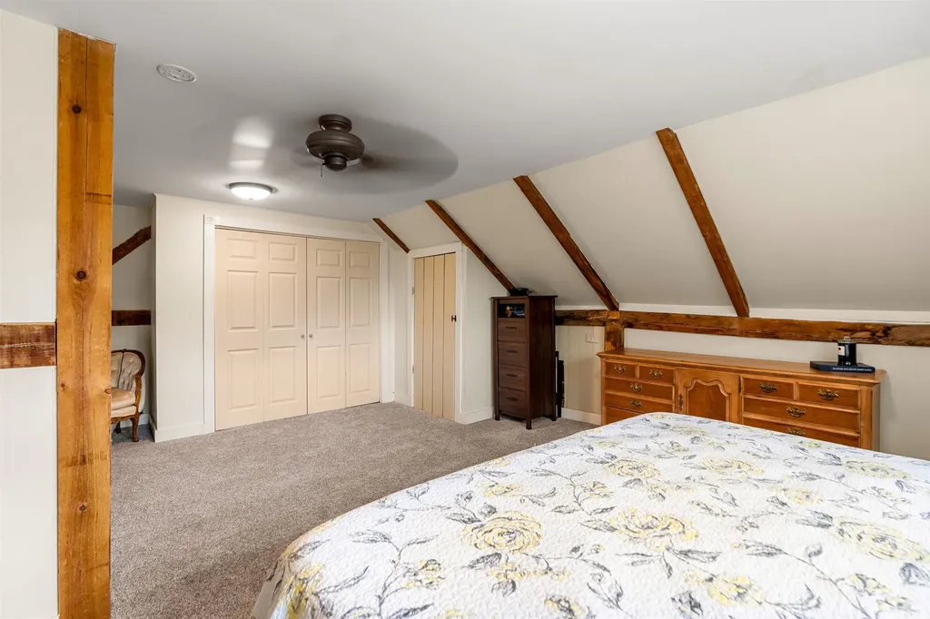 415 Flanders Memorial Road Weare NH 03281