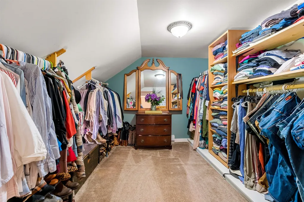 415 Flanders Memorial Road Weare NH 03281