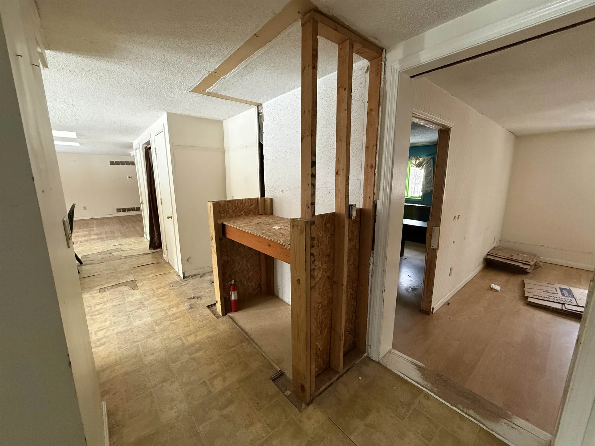 256 Middle Branch Road New Boston NH 03070