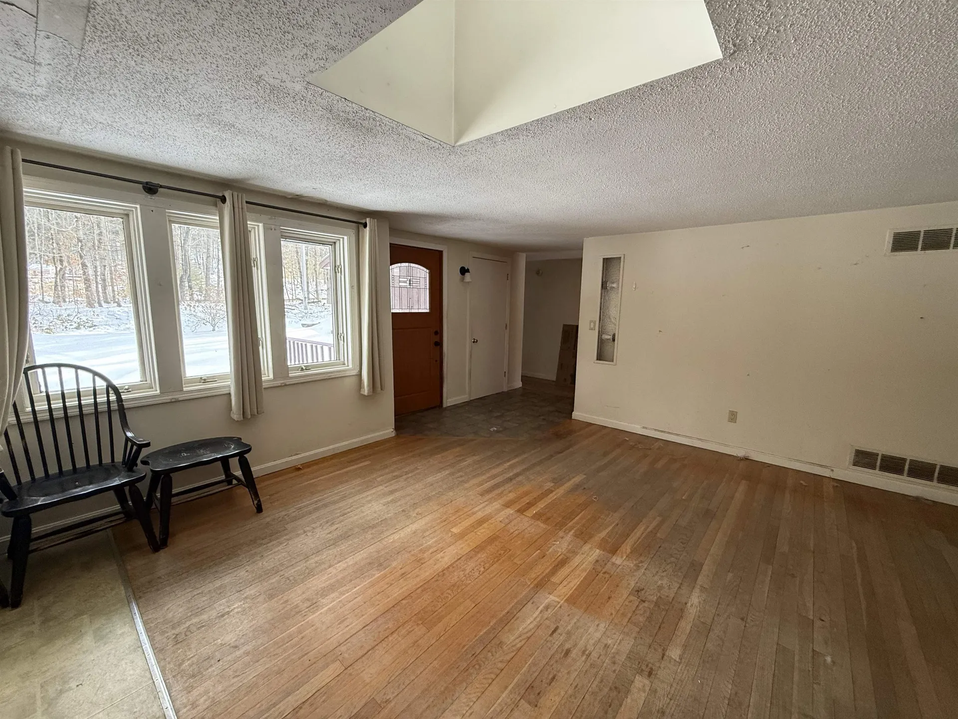 256 Middle Branch Road New Boston NH 03070