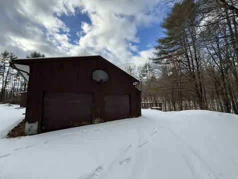 256 Middle Branch Road New Boston NH 03070