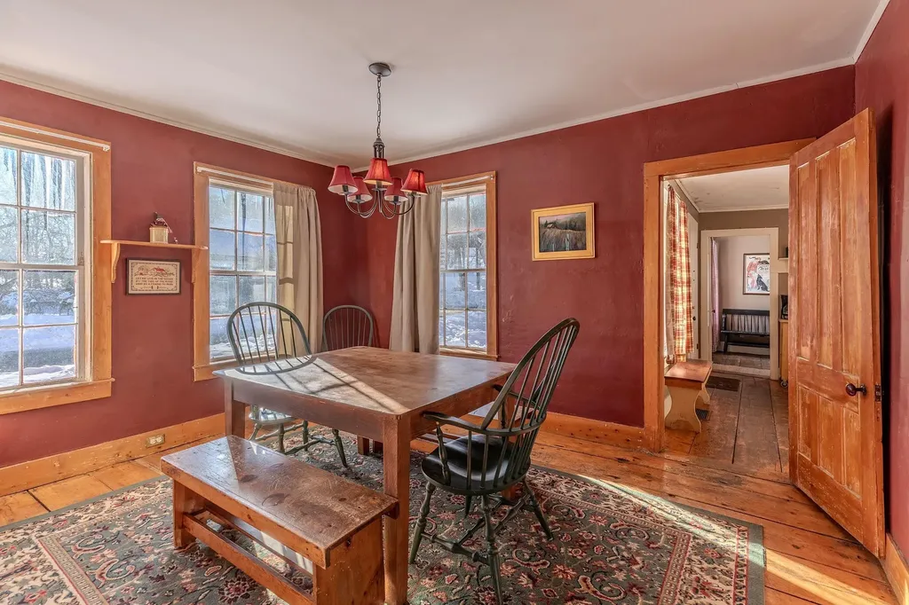 83 Depot Street Jamaica VT 05343