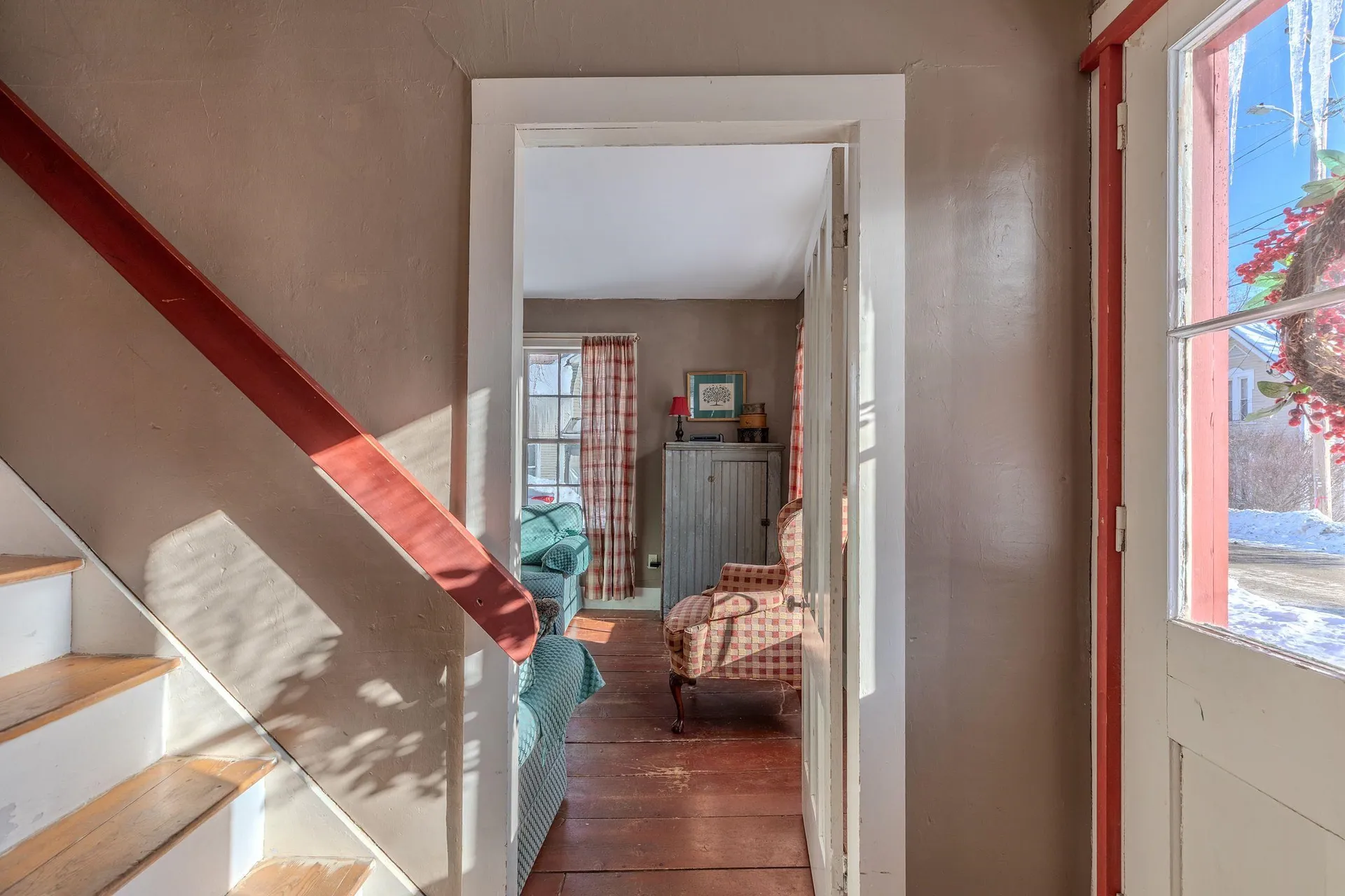 83 Depot Street Jamaica VT 05343