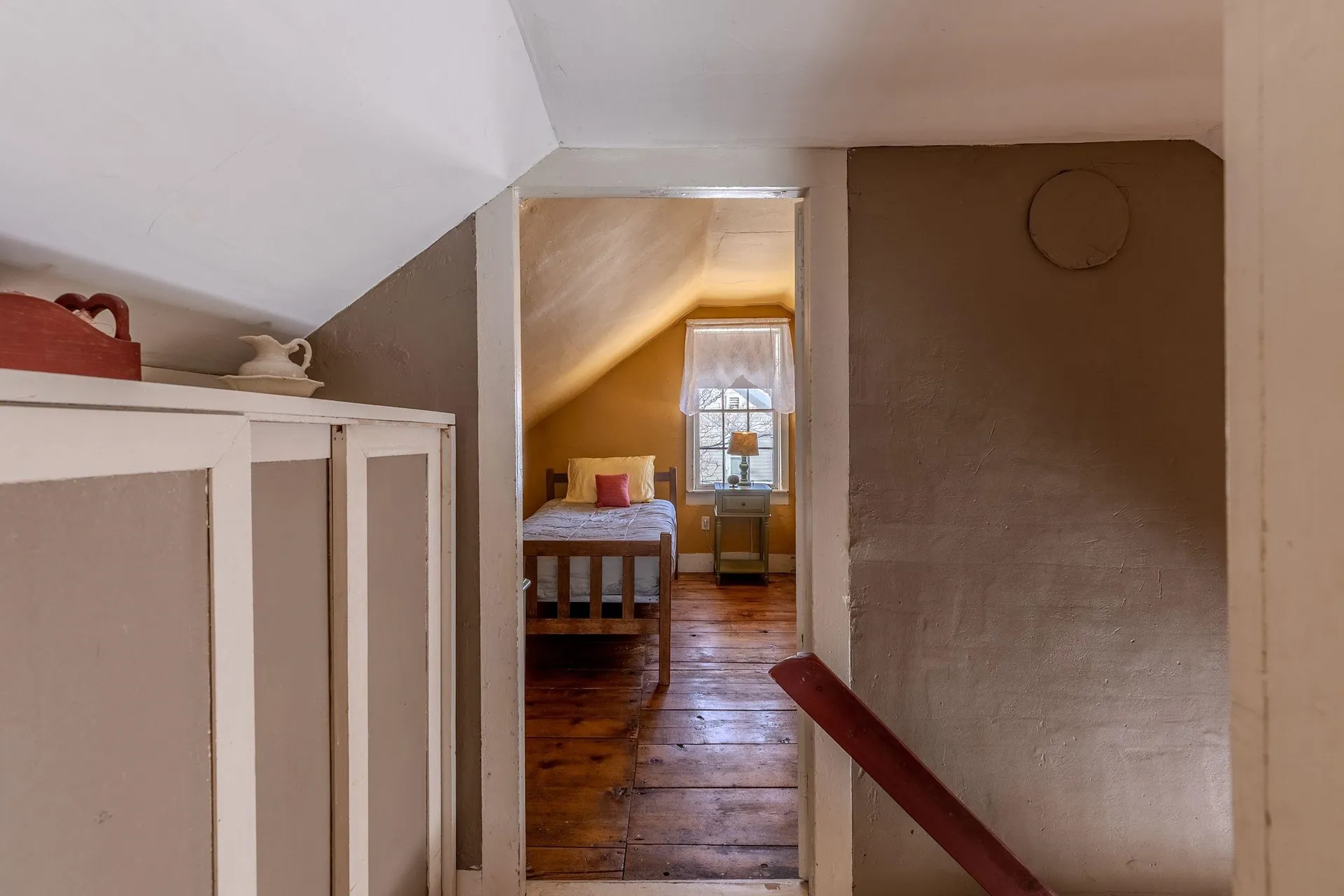 83 Depot Street Jamaica VT 05343