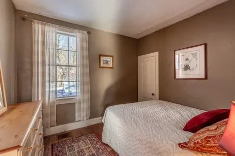 83 Depot Street Jamaica VT 05343