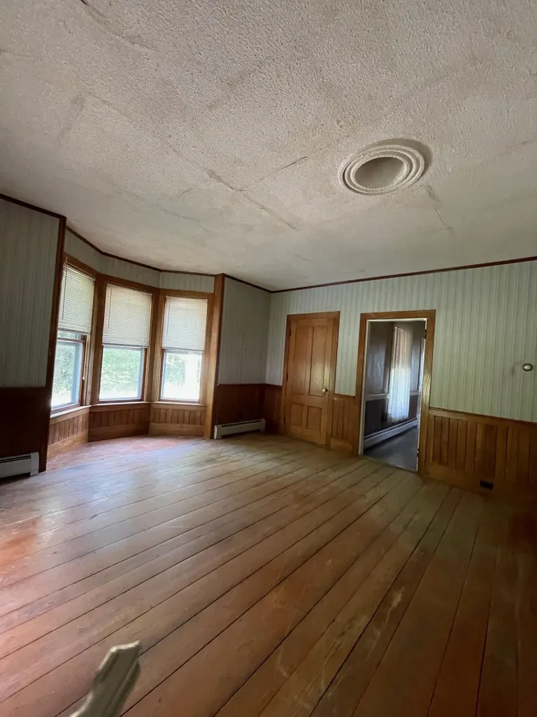 207 River Road Cambridge VT 05444