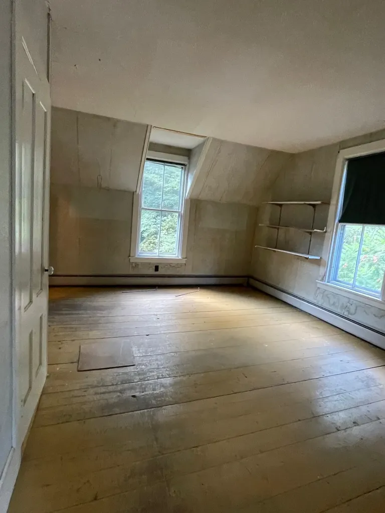 207 River Road Cambridge VT 05444