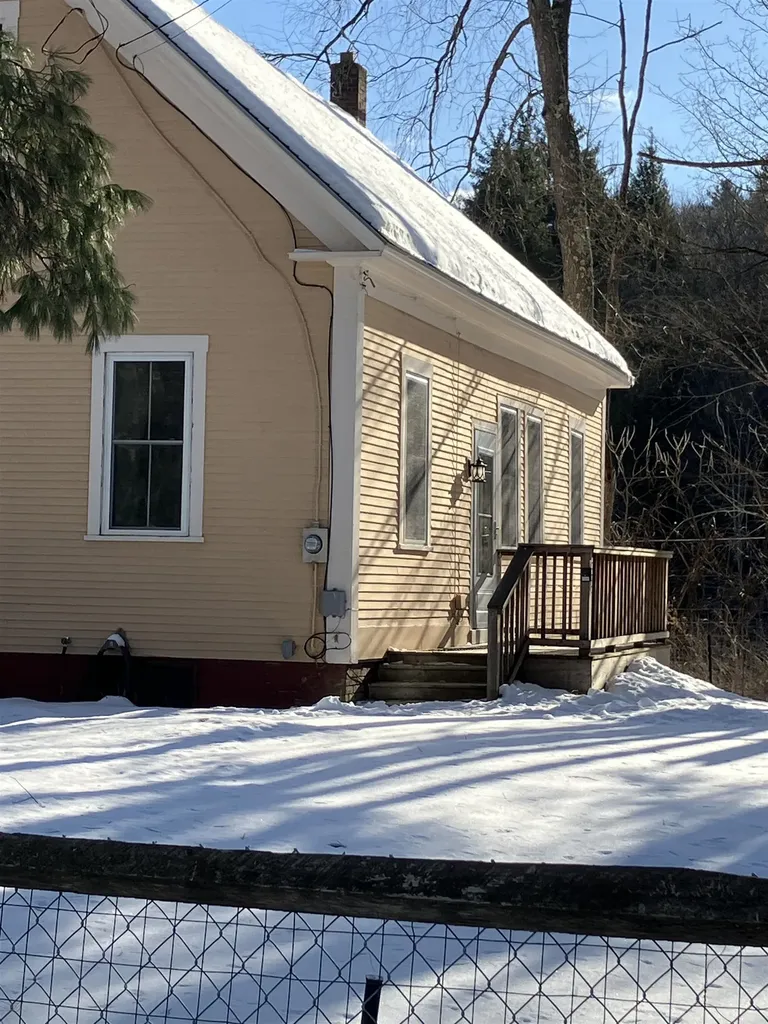 44 Old Alstead Road Charlestown NH 03603